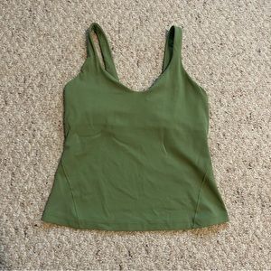 Size 8 align tank, waist length